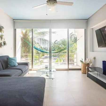 Experience Tranquility And Comfort, Walk 3 Min To The Beach